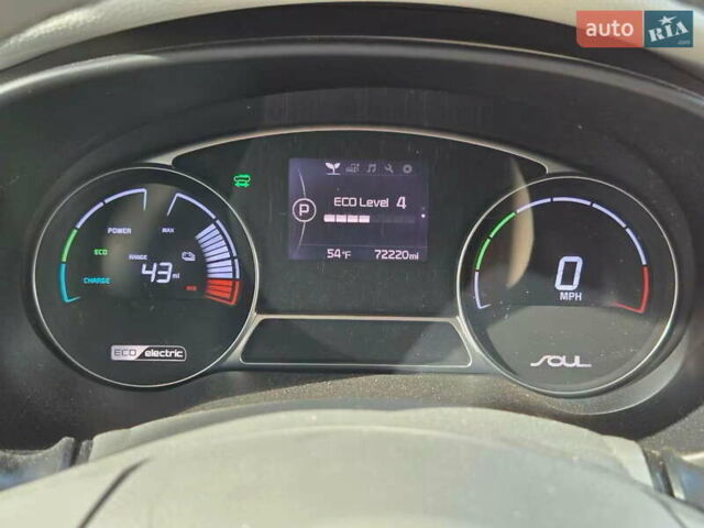 Серый Киа Soul, объемом двигателя 0 л и пробегом 116 тыс. км за 8900 $, фото 28 на Automoto.ua