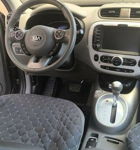 Серый Киа Soul, объемом двигателя 0 л и пробегом 82 тыс. км за 11500 $, фото 18 на Automoto.ua