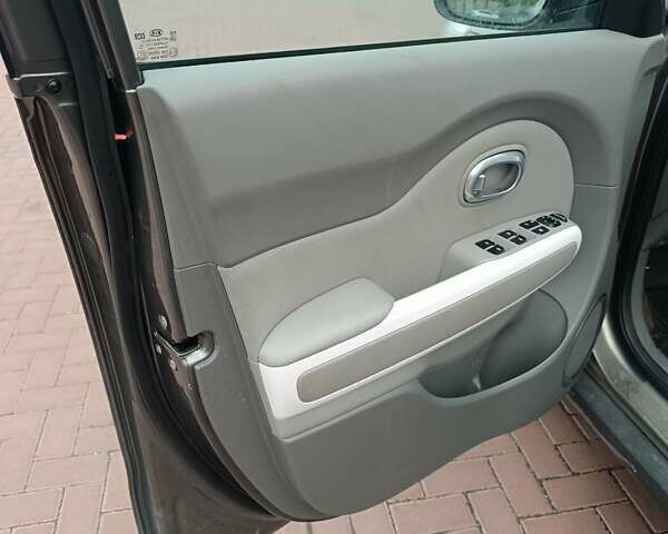 Серый Киа Soul, объемом двигателя 0 л и пробегом 130 тыс. км за 6150 $, фото 18 на Automoto.ua