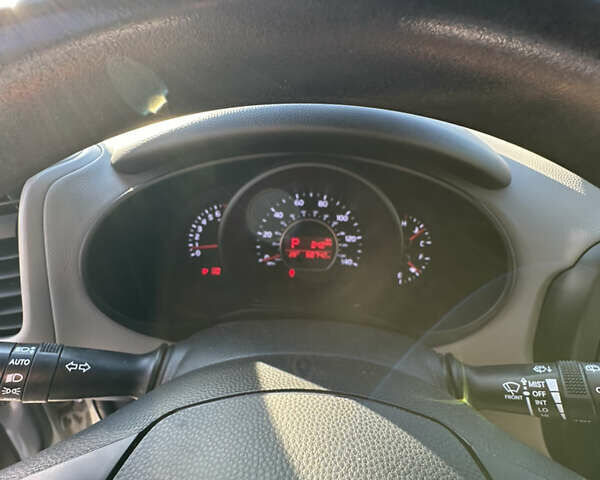 Сірий Кіа Soul, об'ємом двигуна 1.59 л та пробігом 95 тис. км за 12500 $, фото 18 на Automoto.ua