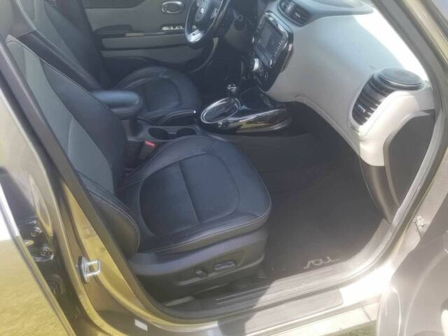 Сірий Кіа Soul, об'ємом двигуна 2 л та пробігом 80 тис. км за 9000 $, фото 6 на Automoto.ua