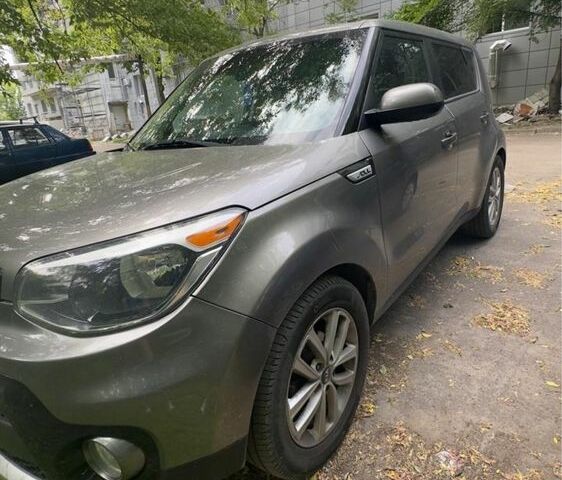 Серый Киа Soul, объемом двигателя 2 л и пробегом 115 тыс. км за 11999 $, фото 1 на Automoto.ua