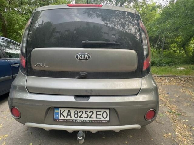 Серый Киа Soul, объемом двигателя 2 л и пробегом 115 тыс. км за 11999 $, фото 2 на Automoto.ua