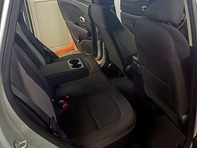 Сірий Кіа Soul, об'ємом двигуна 20 л та пробігом 128 тис. км за 11300 $, фото 7 на Automoto.ua