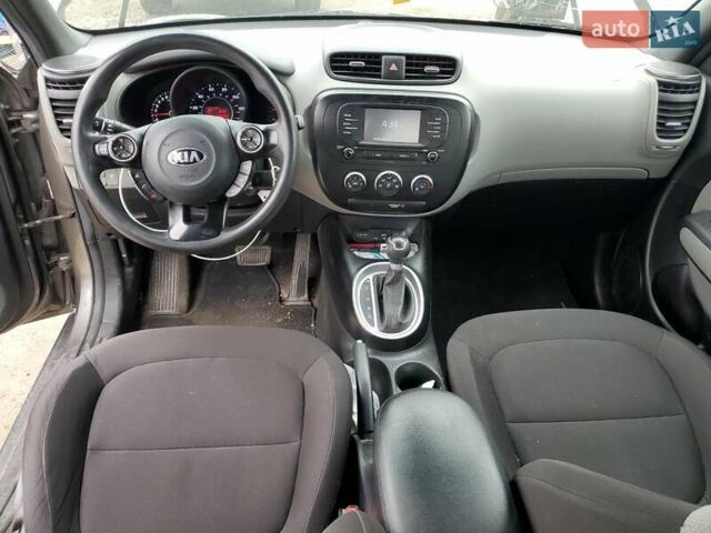 Серый Киа Soul, объемом двигателя 1.6 л и пробегом 78 тыс. км за 2800 $, фото 7 на Automoto.ua