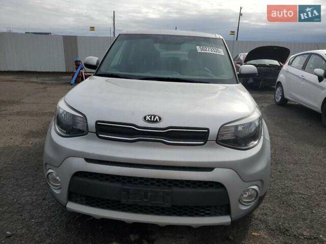 Серый Киа Soul, объемом двигателя 2 л и пробегом 108 тыс. км за 2300 $, фото 4 на Automoto.ua
