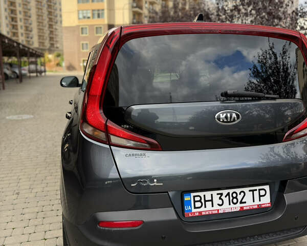 Серый Киа Soul, объемом двигателя 2 л и пробегом 30 тыс. км за 16500 $, фото 6 на Automoto.ua