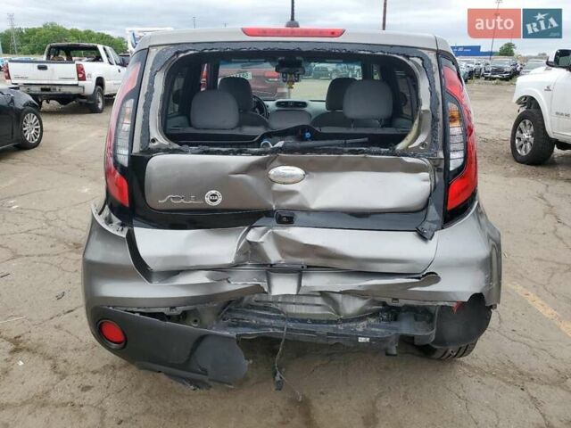 Серый Киа Soul, объемом двигателя 1.6 л и пробегом 78 тыс. км за 2800 $, фото 5 на Automoto.ua