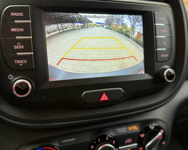 Серый Киа Soul, объемом двигателя 2 л и пробегом 30 тыс. км за 16999 $, фото 13 на Automoto.ua