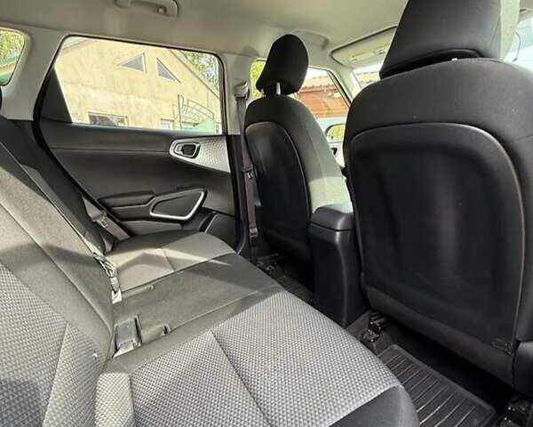 Серый Киа Soul, объемом двигателя 2 л и пробегом 29 тыс. км за 16500 $, фото 4 на Automoto.ua