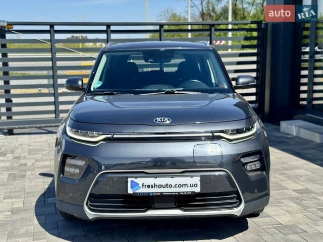 Серый Киа Soul, объемом двигателя 0 л и пробегом 73 тыс. км за 14900 $, фото 1 на Automoto.ua