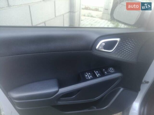 Серый Киа Soul, объемом двигателя 2 л и пробегом 63 тыс. км за 15700 $, фото 17 на Automoto.ua