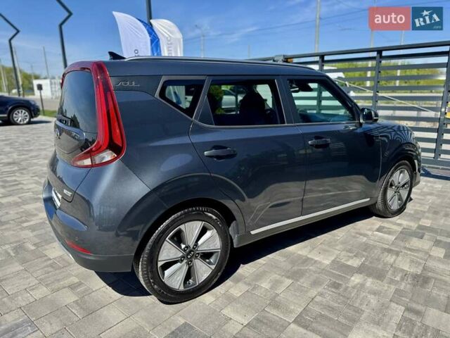 Серый Киа Soul, объемом двигателя 0 л и пробегом 73 тыс. км за 14900 $, фото 2 на Automoto.ua