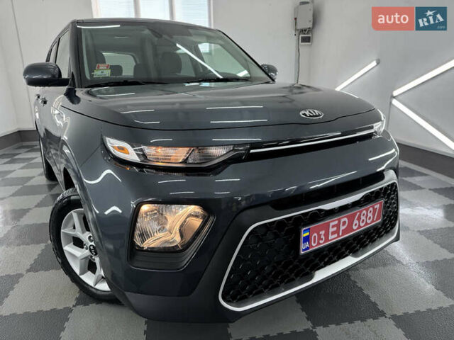 Серый Киа Soul, объемом двигателя 2 л и пробегом 104 тыс. км за 14999 $, фото 73 на Automoto.ua