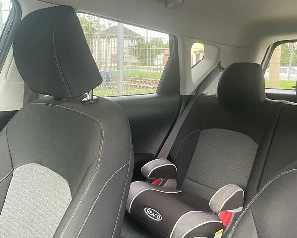 Серый Киа Soul, объемом двигателя 2 л и пробегом 70 тыс. км за 14350 $, фото 8 на Automoto.ua