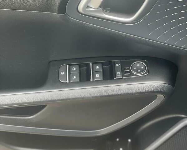 Серый Киа Soul, объемом двигателя 2 л и пробегом 70 тыс. км за 14350 $, фото 9 на Automoto.ua