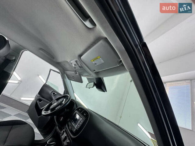 Серый Киа Soul, объемом двигателя 2 л и пробегом 104 тыс. км за 14999 $, фото 54 на Automoto.ua