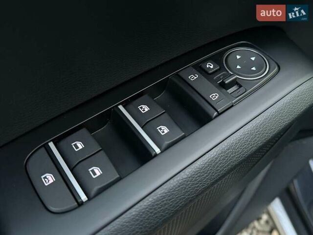 Серый Киа Soul, объемом двигателя 0 л и пробегом 42 тыс. км за 20200 $, фото 37 на Automoto.ua