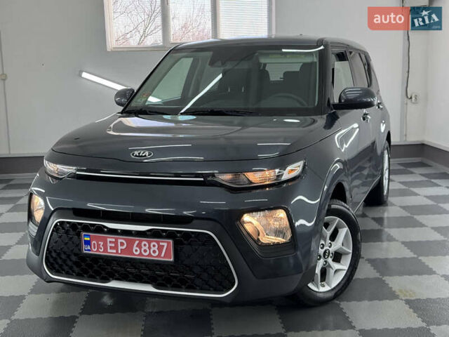 Серый Киа Soul, объемом двигателя 2 л и пробегом 104 тыс. км за 14999 $, фото 1 на Automoto.ua