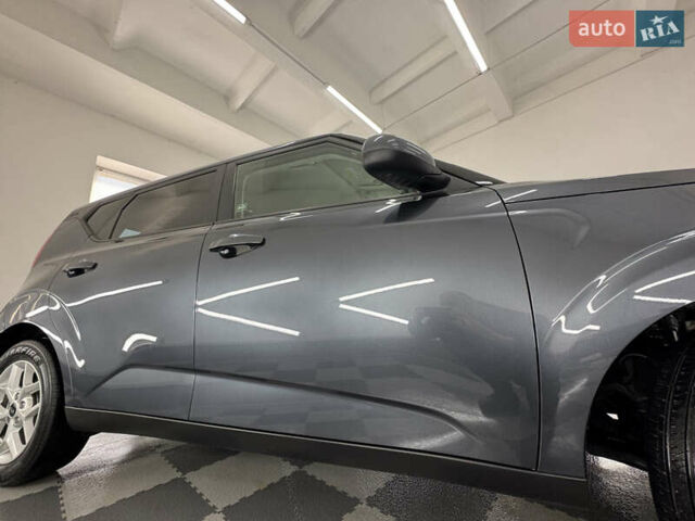 Серый Киа Soul, объемом двигателя 2 л и пробегом 104 тыс. км за 14999 $, фото 102 на Automoto.ua