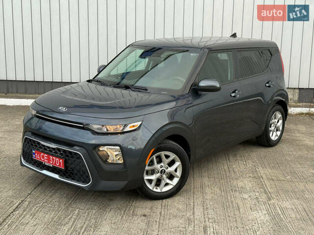 Серый Киа Soul, объемом двигателя 0 л и пробегом 37 тыс. км за 15300 $, фото 2 на Automoto.ua