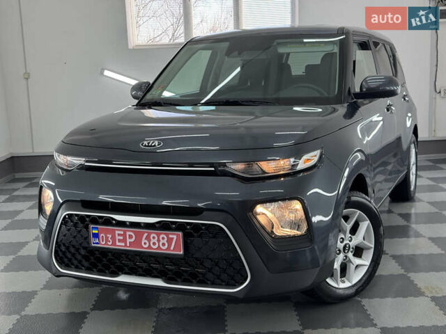 Серый Киа Soul, объемом двигателя 2 л и пробегом 104 тыс. км за 14999 $, фото 3 на Automoto.ua