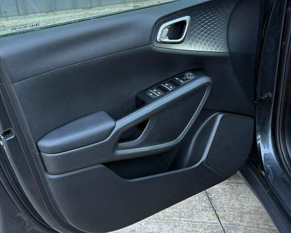 Серый Киа Soul, объемом двигателя 0 л и пробегом 37 тыс. км за 15300 $, фото 15 на Automoto.ua