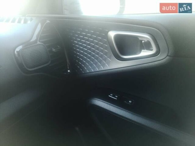 Серый Киа Soul, объемом двигателя 2 л и пробегом 63 тыс. км за 15700 $, фото 24 на Automoto.ua