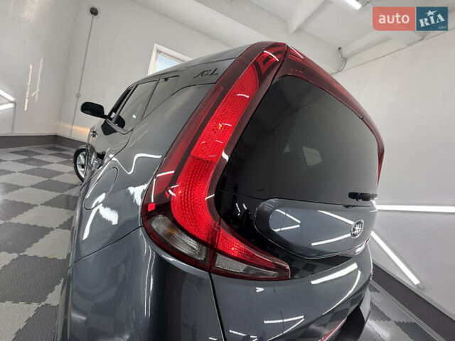 Серый Киа Soul, объемом двигателя 2 л и пробегом 104 тыс. км за 14999 $, фото 175 на Automoto.ua