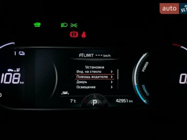 Серый Киа Soul, объемом двигателя 0 л и пробегом 42 тыс. км за 20200 $, фото 52 на Automoto.ua