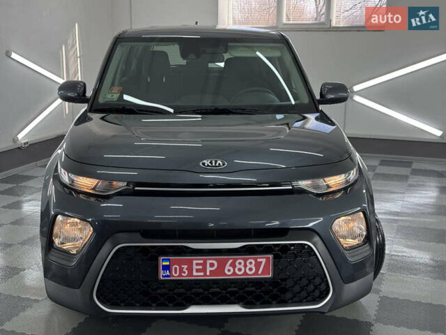 Серый Киа Soul, объемом двигателя 2 л и пробегом 104 тыс. км за 14999 $, фото 98 на Automoto.ua