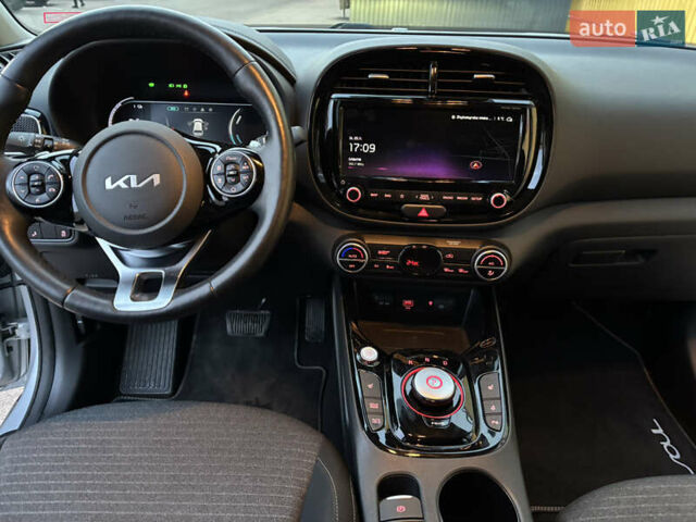 Серый Киа Soul, объемом двигателя 0 л и пробегом 25 тыс. км за 17400 $, фото 27 на Automoto.ua