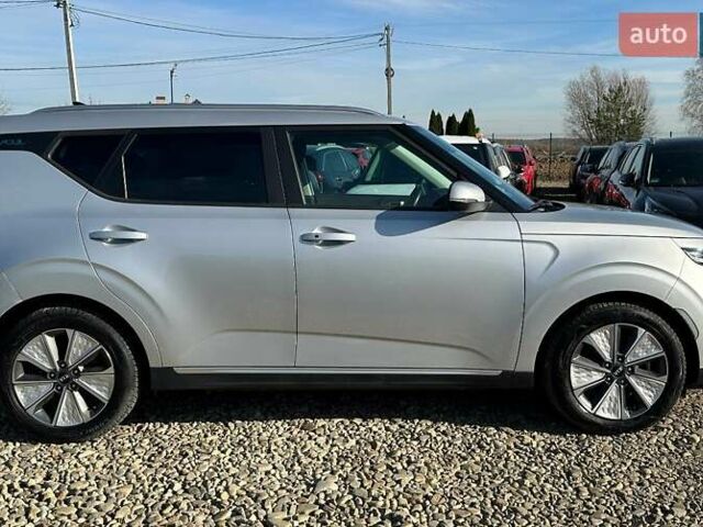 Серый Киа Soul, объемом двигателя 0 л и пробегом 45 тыс. км за 20500 $, фото 24 на Automoto.ua