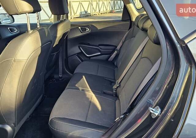 Серый Киа Soul, объемом двигателя 0 л и пробегом 38 тыс. км за 23300 $, фото 15 на Automoto.ua