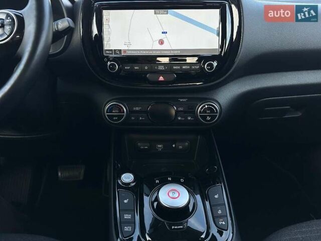 Серый Киа Soul, объемом двигателя 0 л и пробегом 45 тыс. км за 20500 $, фото 59 на Automoto.ua