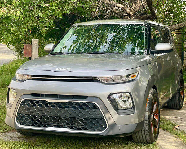 Серый Киа Soul, объемом двигателя 2 л и пробегом 125 тыс. км за 13900 $, фото 9 на Automoto.ua