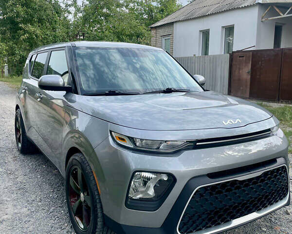 Серый Киа Soul, объемом двигателя 2 л и пробегом 125 тыс. км за 13900 $, фото 4 на Automoto.ua