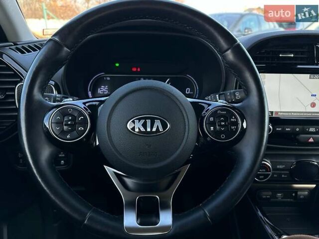 Серый Киа Soul, объемом двигателя 0 л и пробегом 45 тыс. км за 20500 $, фото 44 на Automoto.ua