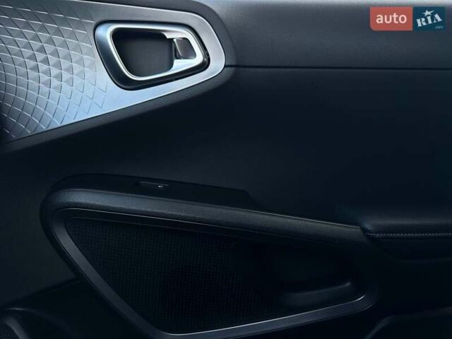 Серый Киа Soul, объемом двигателя 0 л и пробегом 45 тыс. км за 20500 $, фото 90 на Automoto.ua