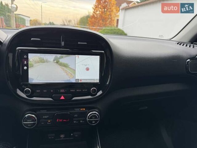 Серый Киа Soul, объемом двигателя 0 л и пробегом 101 тыс. км за 17899 $, фото 19 на Automoto.ua