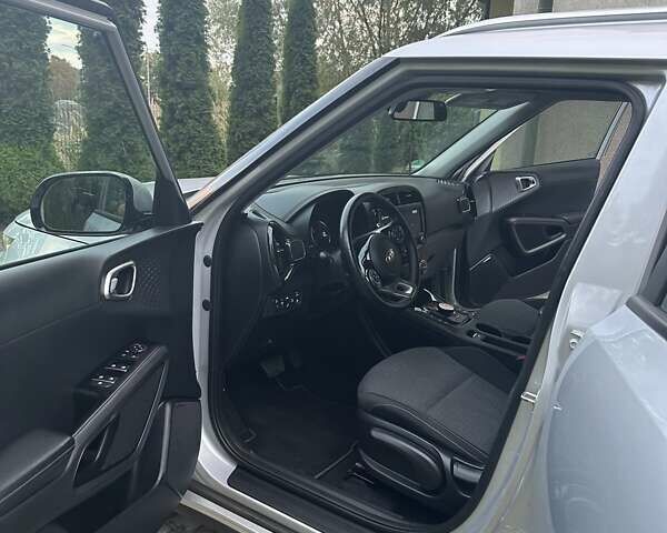 Серый Киа Soul, объемом двигателя 0 л и пробегом 117 тыс. км за 17200 $, фото 5 на Automoto.ua