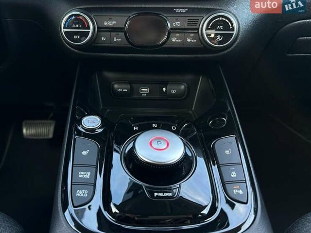 Серый Киа Soul, объемом двигателя 0 л и пробегом 45 тыс. км за 20500 $, фото 61 на Automoto.ua