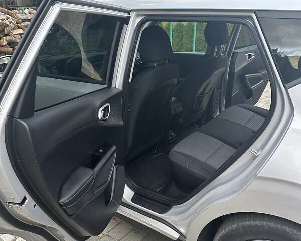 Серый Киа Soul, объемом двигателя 0 л и пробегом 117 тыс. км за 17200 $, фото 2 на Automoto.ua