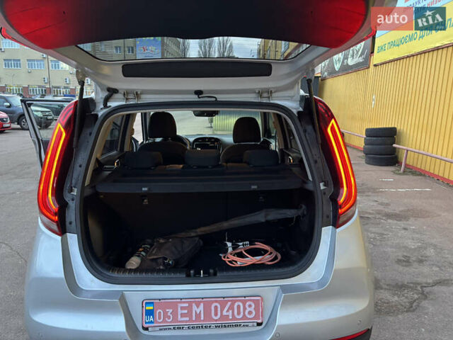 Серый Киа Soul, объемом двигателя 0 л и пробегом 25 тыс. км за 17400 $, фото 19 на Automoto.ua