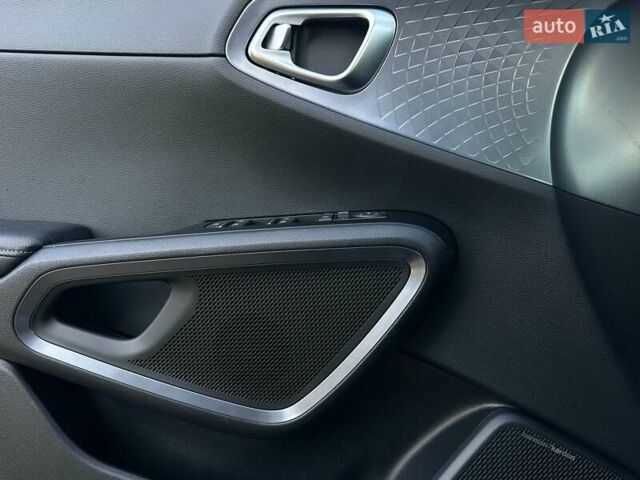 Серый Киа Soul, объемом двигателя 0 л и пробегом 45 тыс. км за 20500 $, фото 38 на Automoto.ua