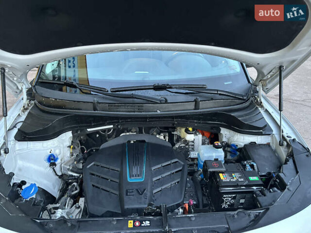 Серый Киа Soul, объемом двигателя 0 л и пробегом 25 тыс. км за 17400 $, фото 28 на Automoto.ua