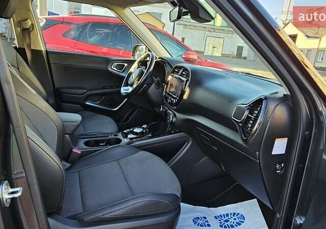 Серый Киа Soul, объемом двигателя 0 л и пробегом 38 тыс. км за 23300 $, фото 27 на Automoto.ua