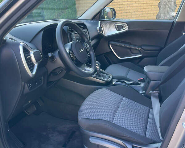 Серый Киа Soul, объемом двигателя 2 л и пробегом 125 тыс. км за 13900 $, фото 22 на Automoto.ua