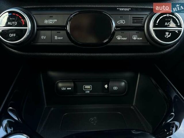 Серый Киа Soul, объемом двигателя 0 л и пробегом 45 тыс. км за 20500 $, фото 7 на Automoto.ua