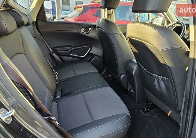 Серый Киа Soul, объемом двигателя 0 л и пробегом 38 тыс. км за 23300 $, фото 26 на Automoto.ua